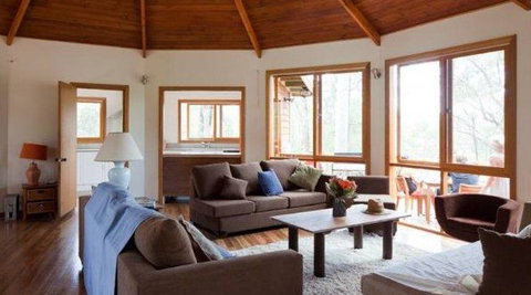 Billabong Retreat Sydney - Redcliffe Tourism 3