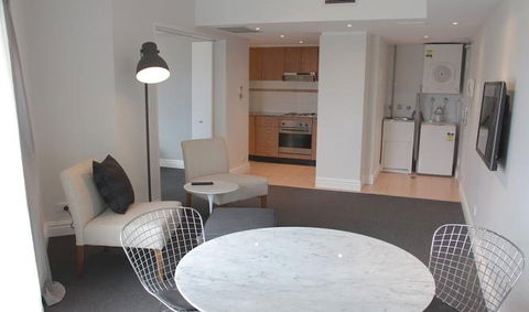 AEA Sydney Airport Serviced Apartments - Redcliffe Tourism 3