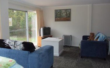 Barcoos Barn Farmstay - Redcliffe Tourism 1