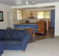 Leeway Beach House - Redcliffe Tourism