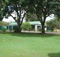 Bungadoo Country Cottage - Redcliffe Tourism