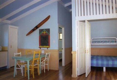 Moore Park Beach Huts - Redcliffe Tourism 1