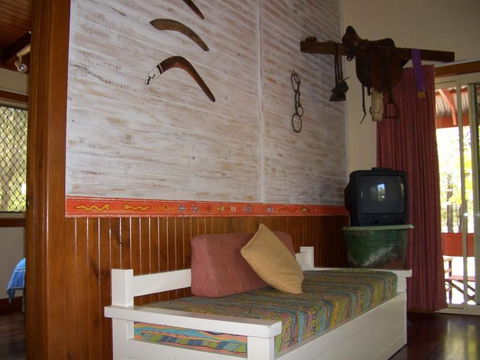 Moore Park Beach Huts - Redcliffe Tourism 4