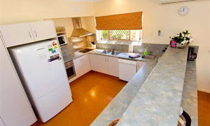 While Away Bed And Breakfast - Redcliffe Tourism 3