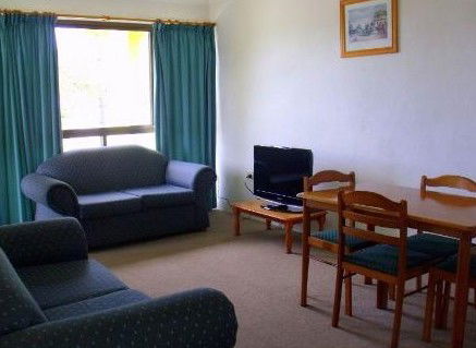 Como Holiday Apartments And Tropical Nites Motel - Redcliffe Tourism 2