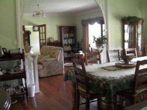 Loggers Rest Bed And Breakfast - Redcliffe Tourism 2