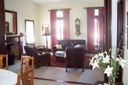 Guy House Bed And Breakfast - Redcliffe Tourism 1