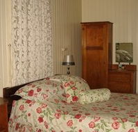 Albion Cottage - Redcliffe Tourism