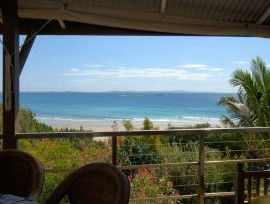 Claytons On Cylinder Beach Front Apartments - Redcliffe Tourism 5
