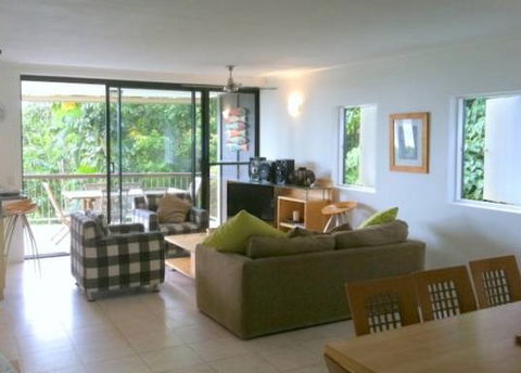 Cylinder Cove Apartments - Redcliffe Tourism 5