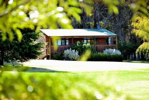 Diamond Forest Farm Stay - Redcliffe Tourism 1