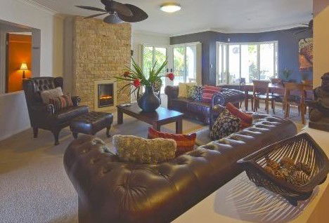 Avon Lodge Bribie Island - Redcliffe Tourism 3