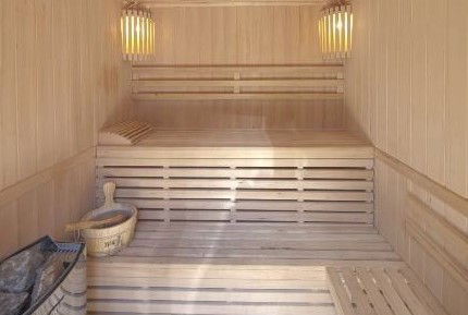 Avon Lodge Bribie Island - Redcliffe Tourism 5