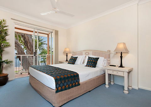 Alassio Palm Cove - Redcliffe Tourism 2