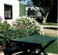 Dunalan Host Farm Cottage - Redcliffe Tourism