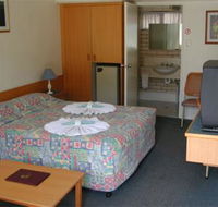 Tropical Gateway Motor Inn - Redcliffe Tourism