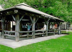 Swan Hill Riverside Caravan Park - Redcliffe Tourism 2