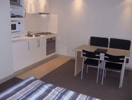 Parkville Place Apartments - Redcliffe Tourism 5