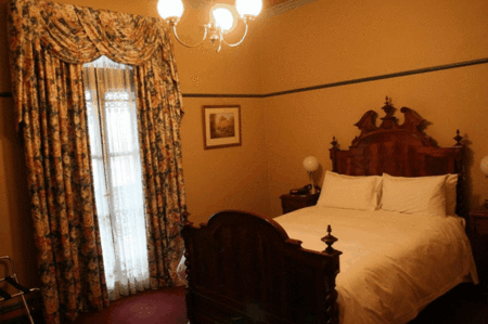 The Yarra Glen Grand Hotel - Redcliffe Tourism 2