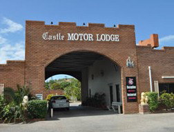 Castle Motor Lodge - Redcliffe Tourism 2