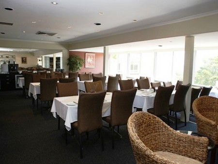 Best Western Twin Towers Inn - Redcliffe Tourism 2
