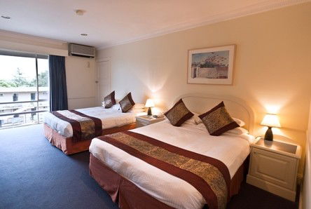 Best Western Twin Towers Inn - Redcliffe Tourism 3