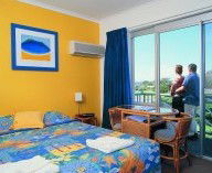 Ocean Side Hawks Nest - Redcliffe Tourism 1