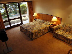 Kangaroo Island Lodge - Redcliffe Tourism 2