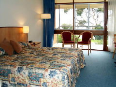 Kangaroo Island Lodge - Redcliffe Tourism 3
