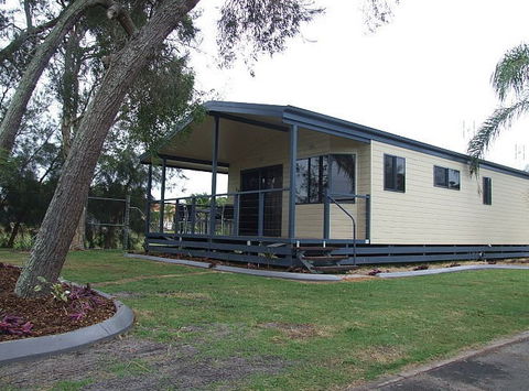 Happy Wanderer Village Caravan Park - Redcliffe Tourism 0