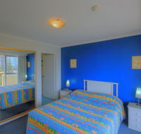 Surfers Beachside Holiday Apartments - Redcliffe Tourism