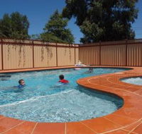 Peppinella Motel - Redcliffe Tourism