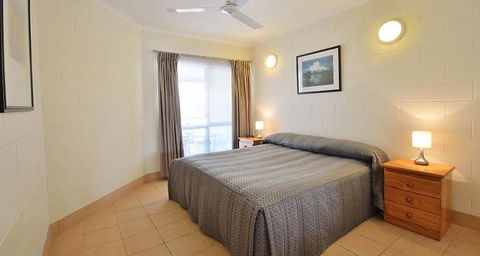 St Andrews Serviced Apartments - Redcliffe Tourism 1