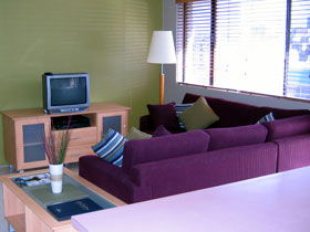 Beachside Court - Redcliffe Tourism 1