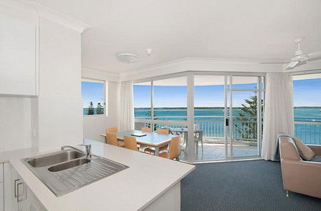 Atrium Resort - Redcliffe Tourism 4