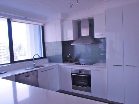 Aegean Apartments - Redcliffe Tourism 5