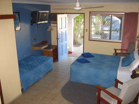 Paradise Court Holiday Units - Redcliffe Tourism 1