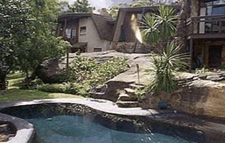 Studio Cottages Romantic Hideaway - Redcliffe Tourism 1