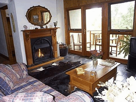 Studio Cottages Romantic Hideaway - Redcliffe Tourism 3