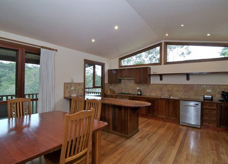 Bodhi Cottages - Redcliffe Tourism 4