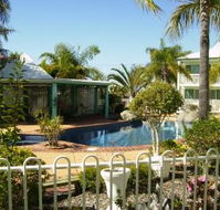 Reef Adventureland Motor Inn - Redcliffe Tourism