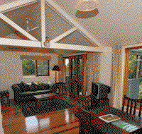 King Parrot Holiday Cottages - Redcliffe Tourism