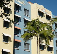 Sails Resort On Golden Beach - Redcliffe Tourism