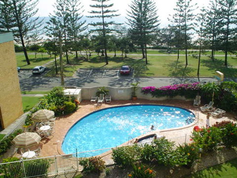 Cashelmara Beachfront Apartments - Redcliffe Tourism 1