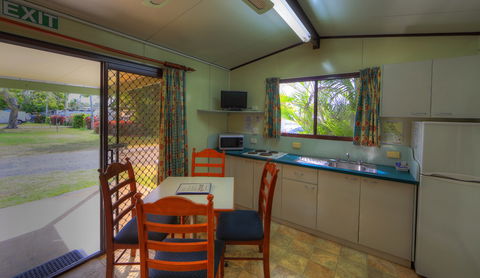 Harbour View Tourist Park - Redcliffe Tourism 2