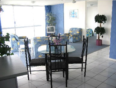 At The Sands Holiday Apartments - Redcliffe Tourism 3