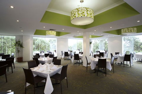 Apollo International - Redcliffe Tourism 3