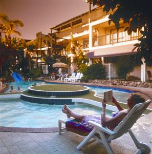 West Beach Lagoon - Redcliffe Tourism 1