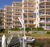 On The River Apartments - Redcliffe Tourism