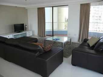 Aegean Apartments - Redcliffe Tourism 9